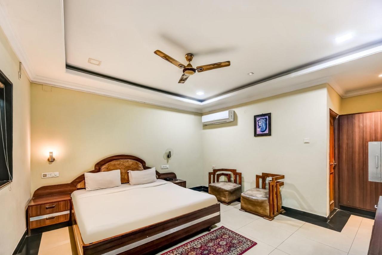 Capital O Hotel Rourkela Palace Екстериор снимка