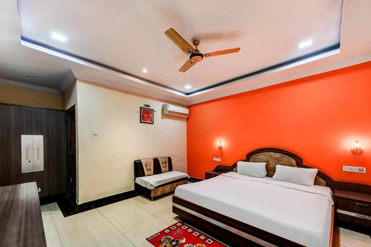 Capital O Hotel Rourkela Palace Екстериор снимка